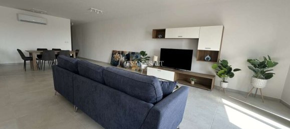 3 bedrooms Apartment in Kirkop, Malta No. 8178 7