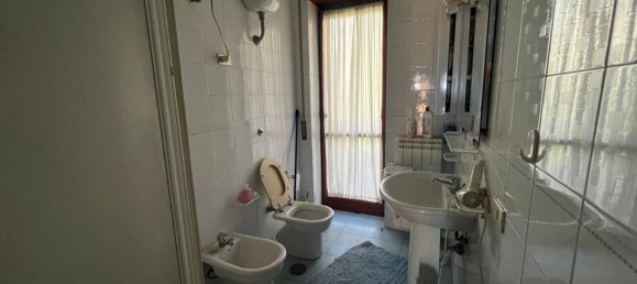 5 bedrooms Apartment in Naples, Italy No. 340014 16