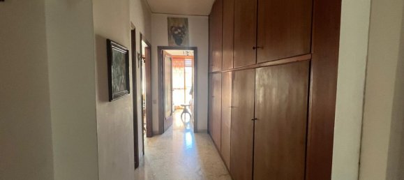 5 bedrooms Apartment in Naples, Italy No. 340014 19