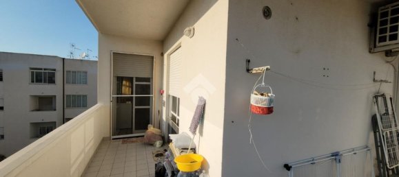 Квартира с 3 комнатами в Реджо Калабрия, Италия № 197559 6