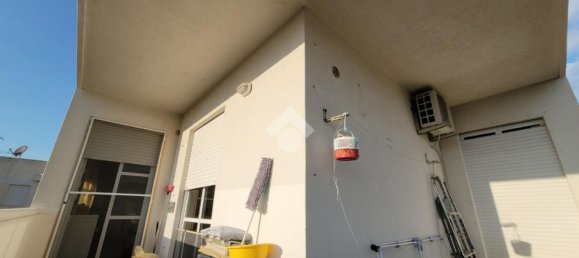 Квартира с 3 комнатами в Реджо Калабрия, Италия № 197559 5