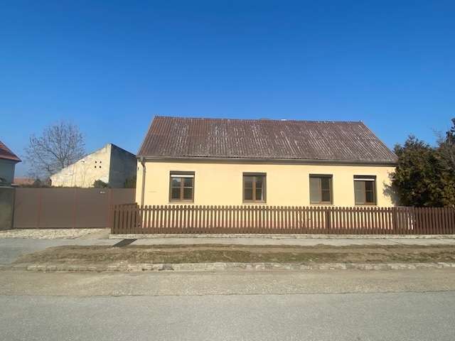 3 rooms House in Petronell-Carnuntum, Austria No. 41991