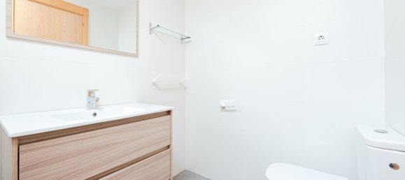 Квартира с 2 спальнями в Лас-Розас де Мадрид, Испания № 146207 8