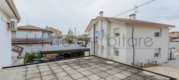 5 chambres Villa à Legnaro, Italy No. 181204 17