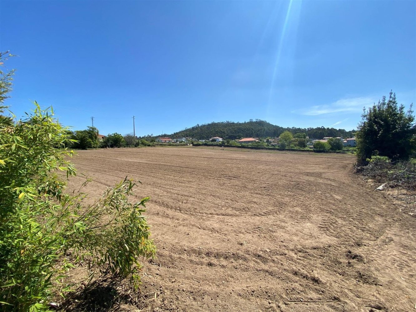  Land in Gemeses, Portugal No. 287643