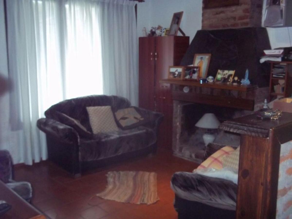 3 bedrooms House in Mar del Plata, Argentina No. 71828