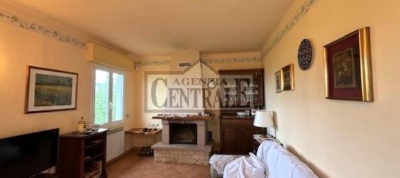 3 rooms Apartment in Bajardo, Italy No. 232281 5