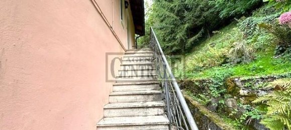 3 rooms Apartment in Bajardo, Italy No. 232281 2