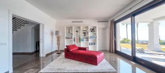 6 bedrooms House in Malaga, Spain No. 35151 11