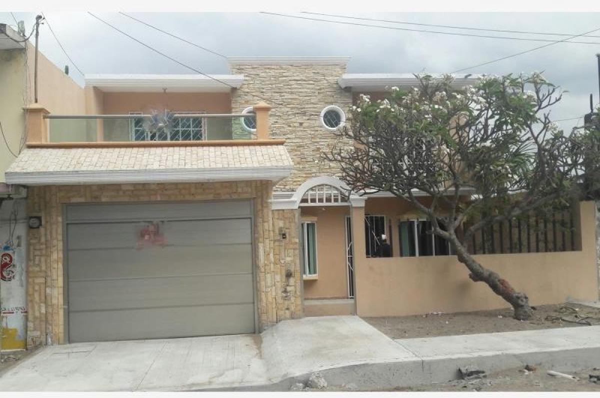 3 bedrooms House in Veracruz, Mexico No. 227438