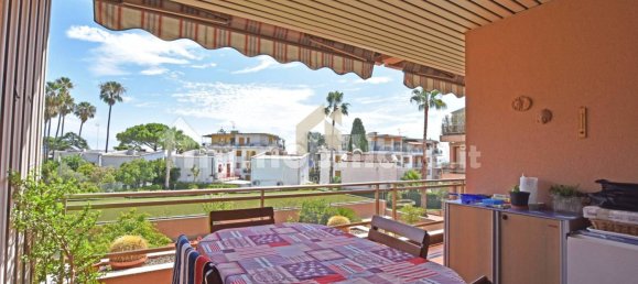 Квартира с 2 спальнями в Санремо, Италия № 302975 4