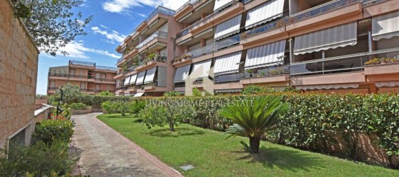 Квартира с 2 спальнями в Санремо, Италия № 302975 13