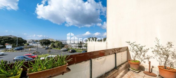 2 chambres Appartement à La Rochelle, France No. 103216 3