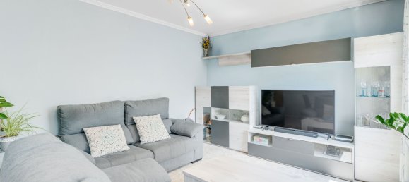 Apartamento de 2 dormitorios en Horta-Guinardó, Spain No. 167597 3