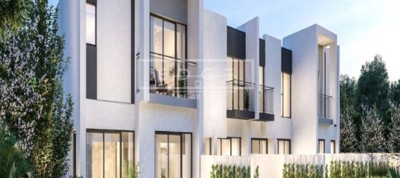 Villa T4 em Dubai Land, UAE N.º 5419 6