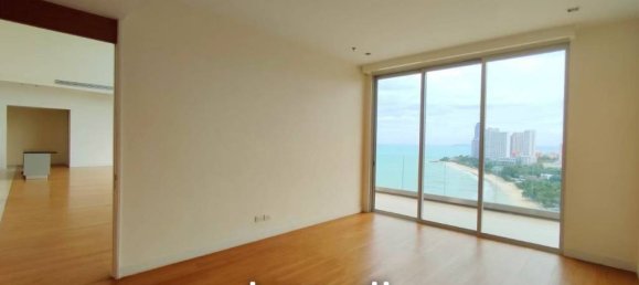 4 bedrooms Condo in Pattaya, Thailand No. 15854 9