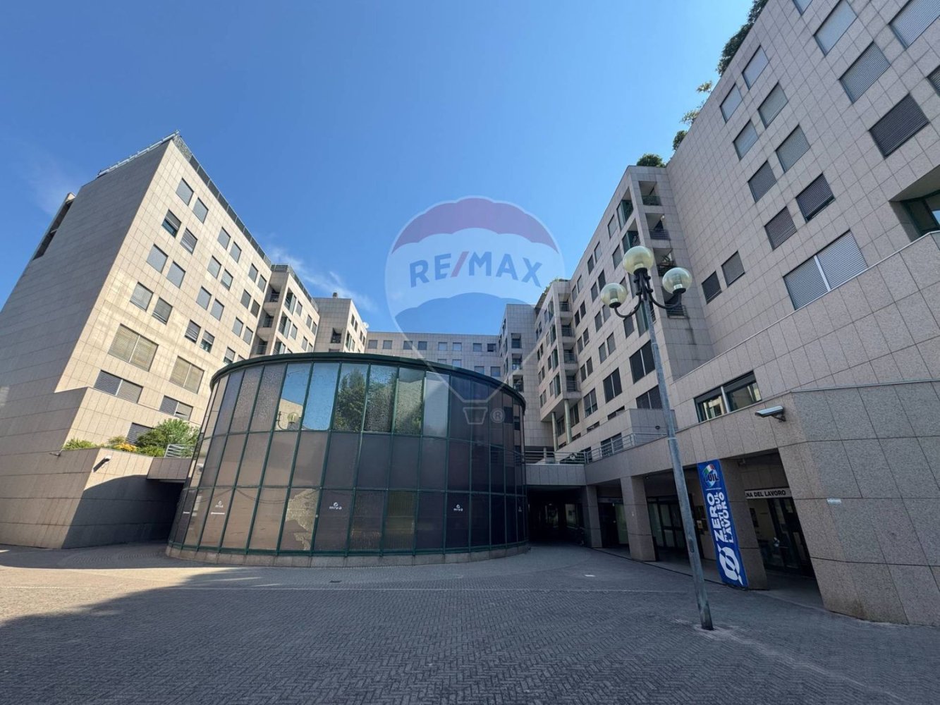 Gewerbliche Immobilie in Reggio Emilia, Italy 103m², Nr. 349048