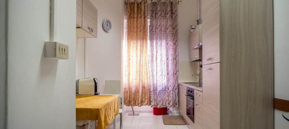 2 Schlafzimmer Wohnung in Livorno, Italy, Nr. 75179 6