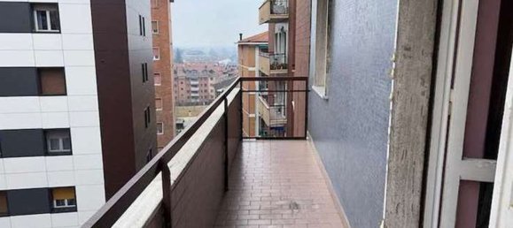 2-salle Appartement à Melegnano, Italy No. 16220 11