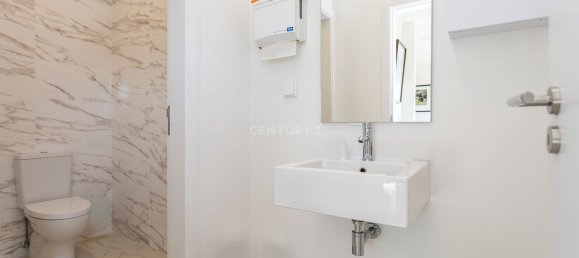 Entrepôt à Seixal, Portugal 598m² No. 98997 26