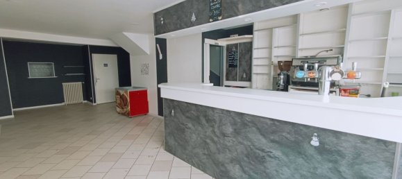 200m² Commercial property in Bourbonne-les-Bains, France No. 263407 2