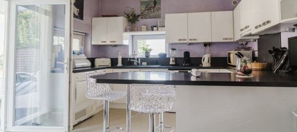 6 bedrooms House in Simandres, France No. 350862 4