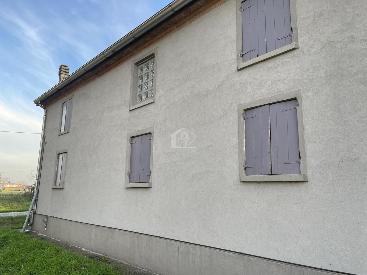 7غرفة منزل في Pegognaga, Italy رقم 129816