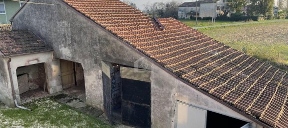 7غرفة منزل في Pegognaga, Italy رقم 129816 2