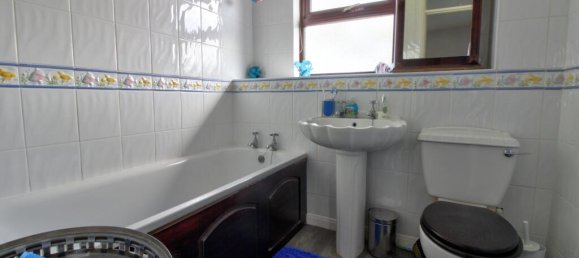 4 bedrooms House in Tadley, United Kingdom No. 10518 11