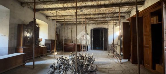 700m² Warehouse in Tirano, Italy No. 8669 6