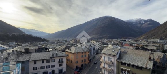 700m² Warehouse in Tirano, Italy No. 8669 21