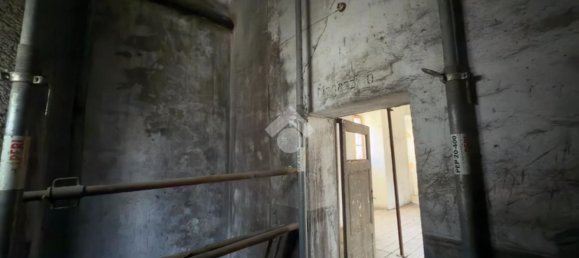 700m² Warehouse in Tirano, Italy No. 8669 7