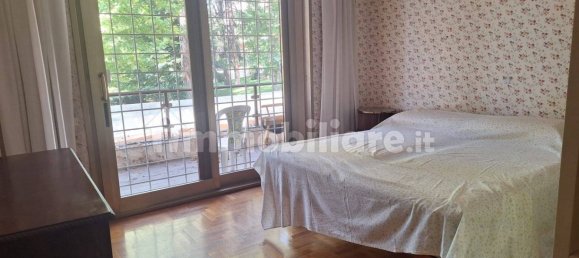 4 bedrooms Apartment in Rome, Italy No. 272666 6