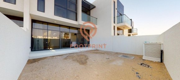 3 bedrooms Villa in Dubai, UAE No. 24718 12