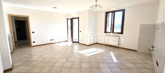 2 bedrooms Apartment in Colle di Val d'Elsa, Italy No. 225331 2