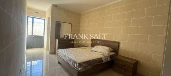 Квартира с 3 спальнями в Айнсилем, Мальта № 6030 2