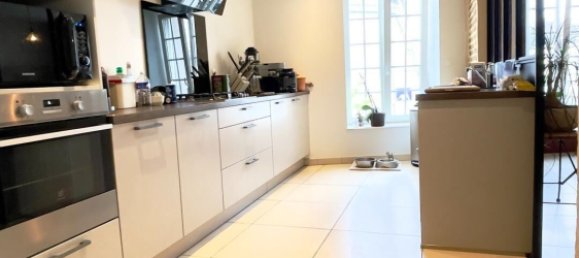 3 Schlafzimmer Wohnung in Evron, France, Nr. 320028 9