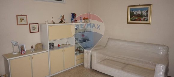 15-salle Maison à Ragusa, Italy No. 5649 18