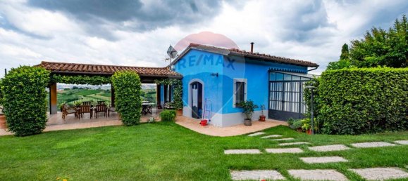 Дом с 12 комнатами в Монте Роберто, Италия № 8045 2