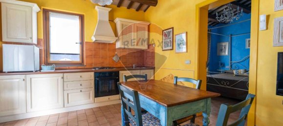 Дом с 12 комнатами в Монте Роберто, Италия № 8045 8