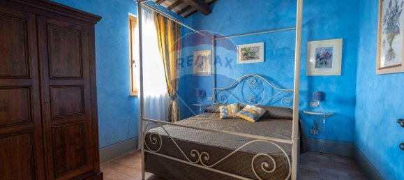 Дом с 12 комнатами в Монте Роберто, Италия № 8045 9