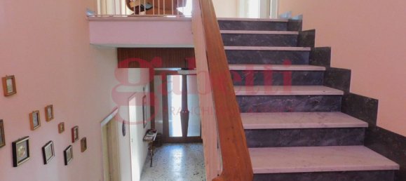 Дом с 2 комнатами в Венафро, Италия № 224961 12