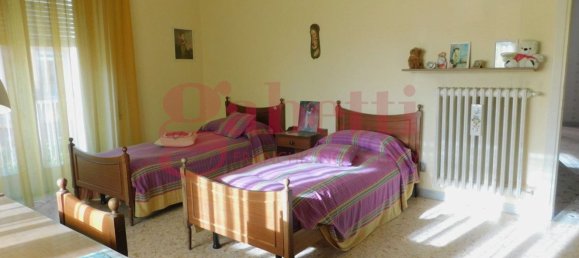 Дом с 2 комнатами в Венафро, Италия № 224961 16