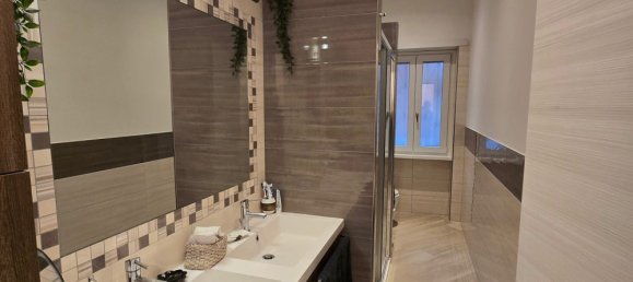 Apartamento T5 em Rome, Italy N.º 318804 8