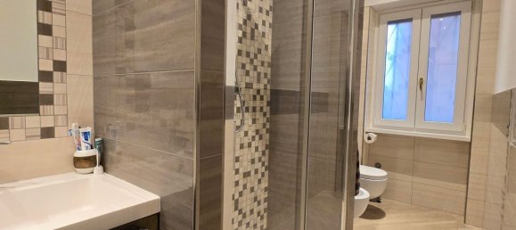 Apartamento T5 em Rome, Italy N.º 318804 9