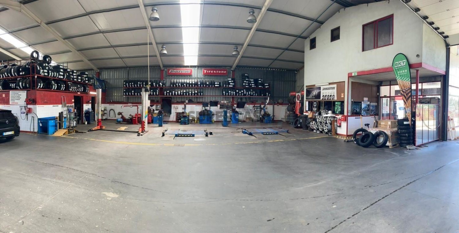  مستودع في Oliveira do Bairro, Portugal 1900متر مربع رقم 157008