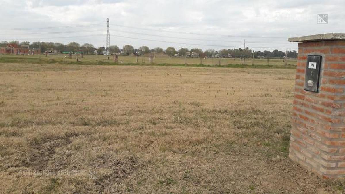  Land in Escobar, Argentina No. 39029