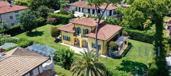 Villa de 14 divisões em Forte dei Marmi, Italy N.º 36534 34
