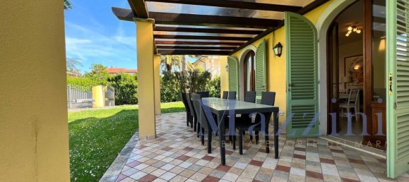 Villa de 14 divisões em Forte dei Marmi, Italy N.º 36534 56