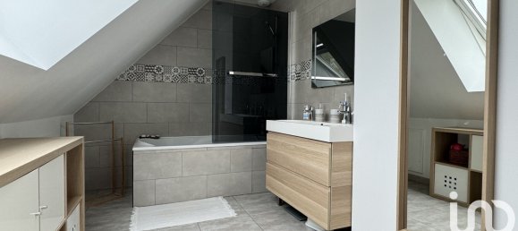 4 bedrooms House in Charge, France No. 326944 12